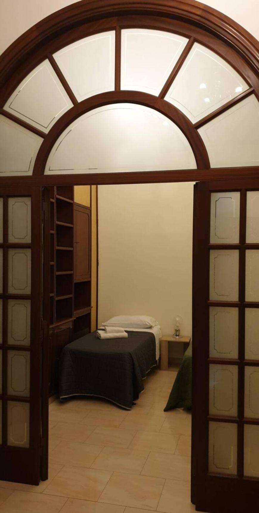 The Dante Apartment By Housein那不勒斯 外观 照片
